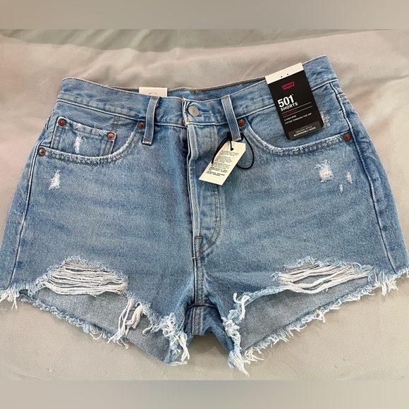 NWT levis denim shorts - Picture 1 of 4